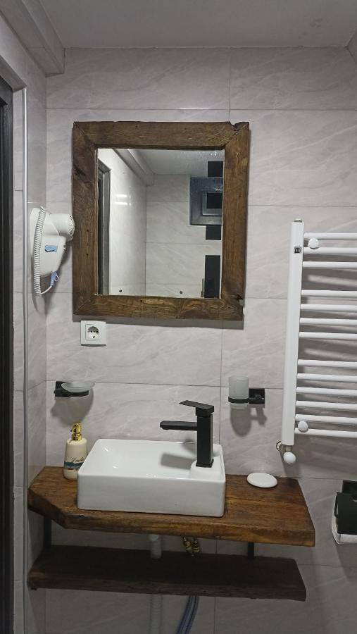Kazbegi Compass Apartman Kültér fotó