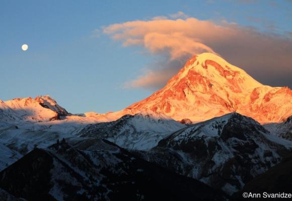 Kazbegi Compass Apartman Kültér fotó