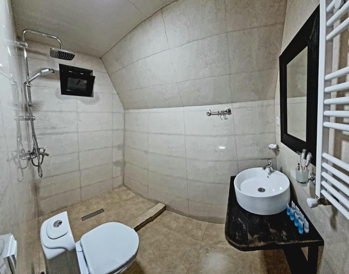 Kazbegi Compass Apartman Kültér fotó