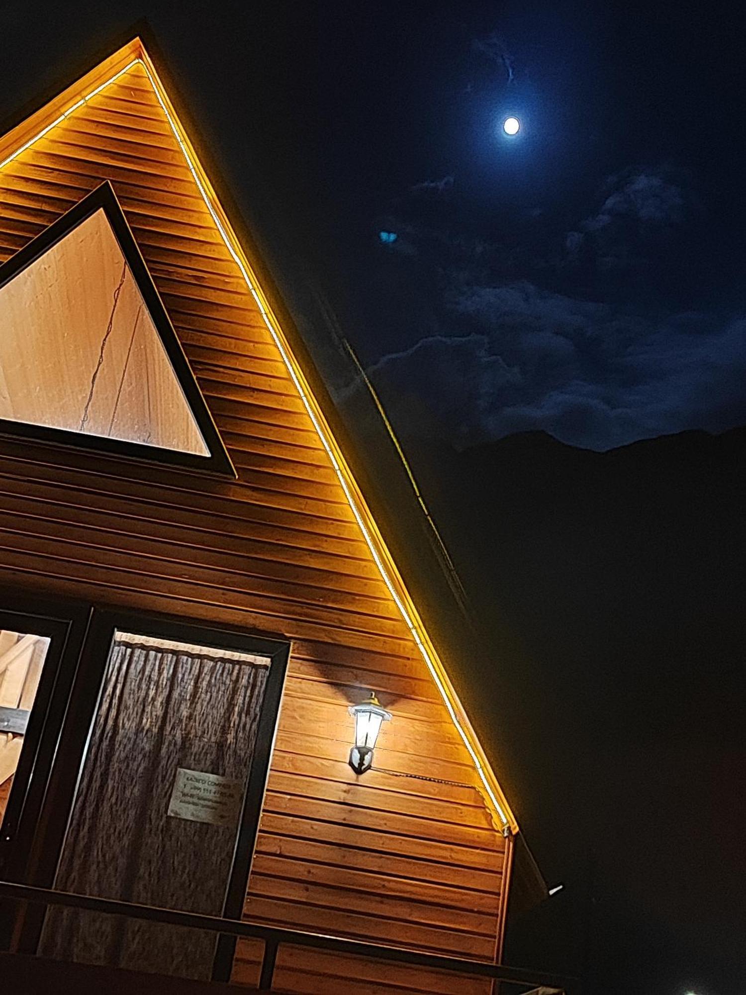 Kazbegi Compass Apartman Kültér fotó