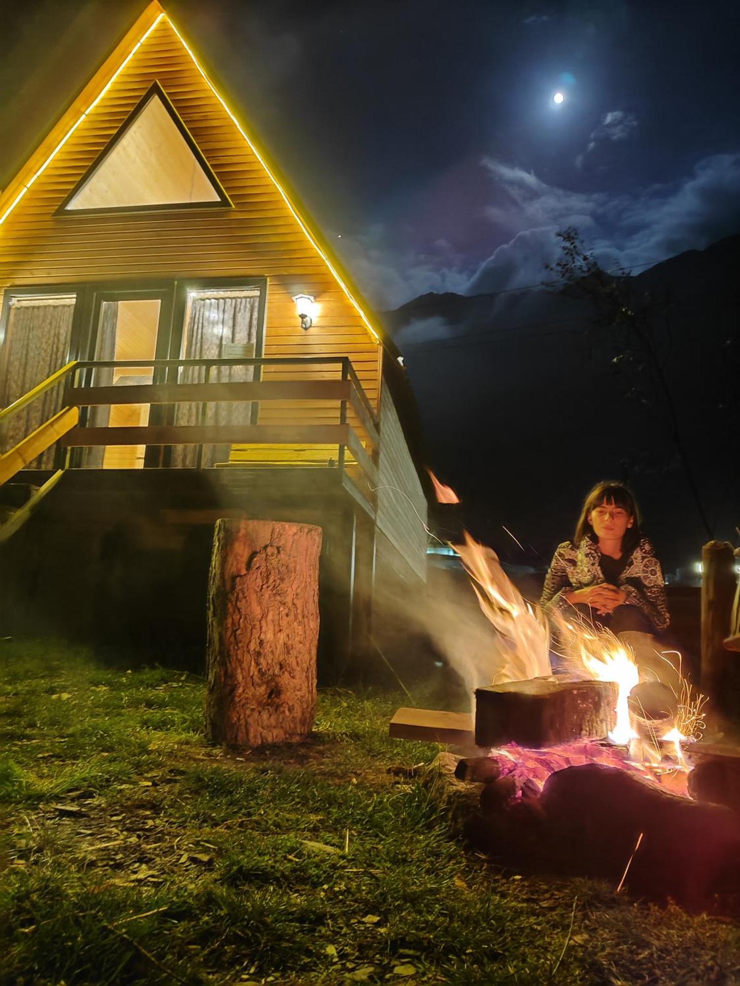 Kazbegi Compass Apartman Kültér fotó
